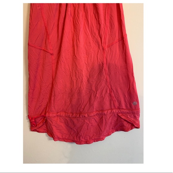 Scoop-neck lululemon workout tank - Picture 3 of 3